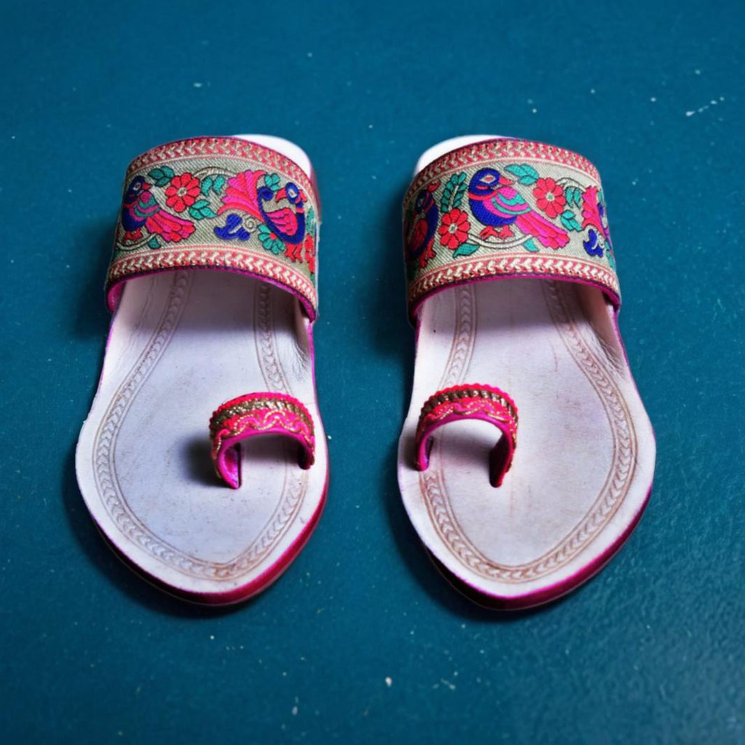 KOLHAPURI CHAPPAL, Kolhapuri Morani Paithani Ladies Leather Footwear, Pink White Colour Pack Of 1