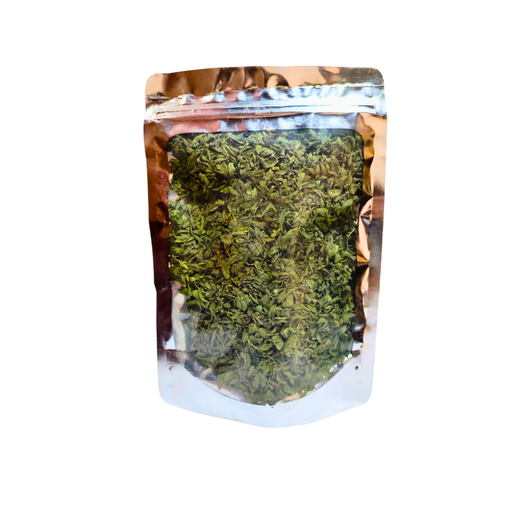 UNCHA BHARARI, Dehydrated Kothimbir Leaves, Coriander Leaves, No Added Colours & No Preservatives, Pack Of 15 gm