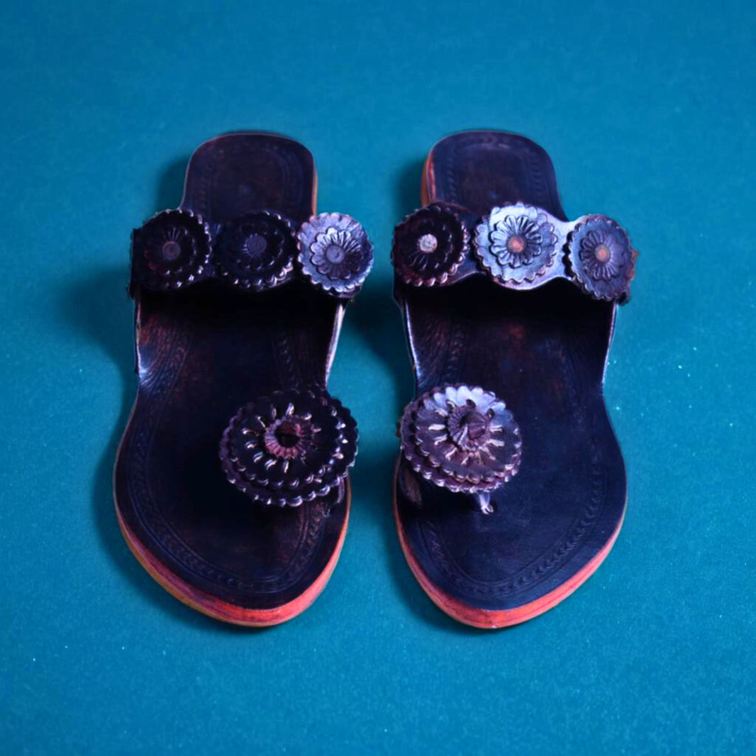 KOLHAPURI CHAPPAL, Kolhapuri Three Flowers Patta Ladies Leather Footwear, Black Colour Pack Of 1