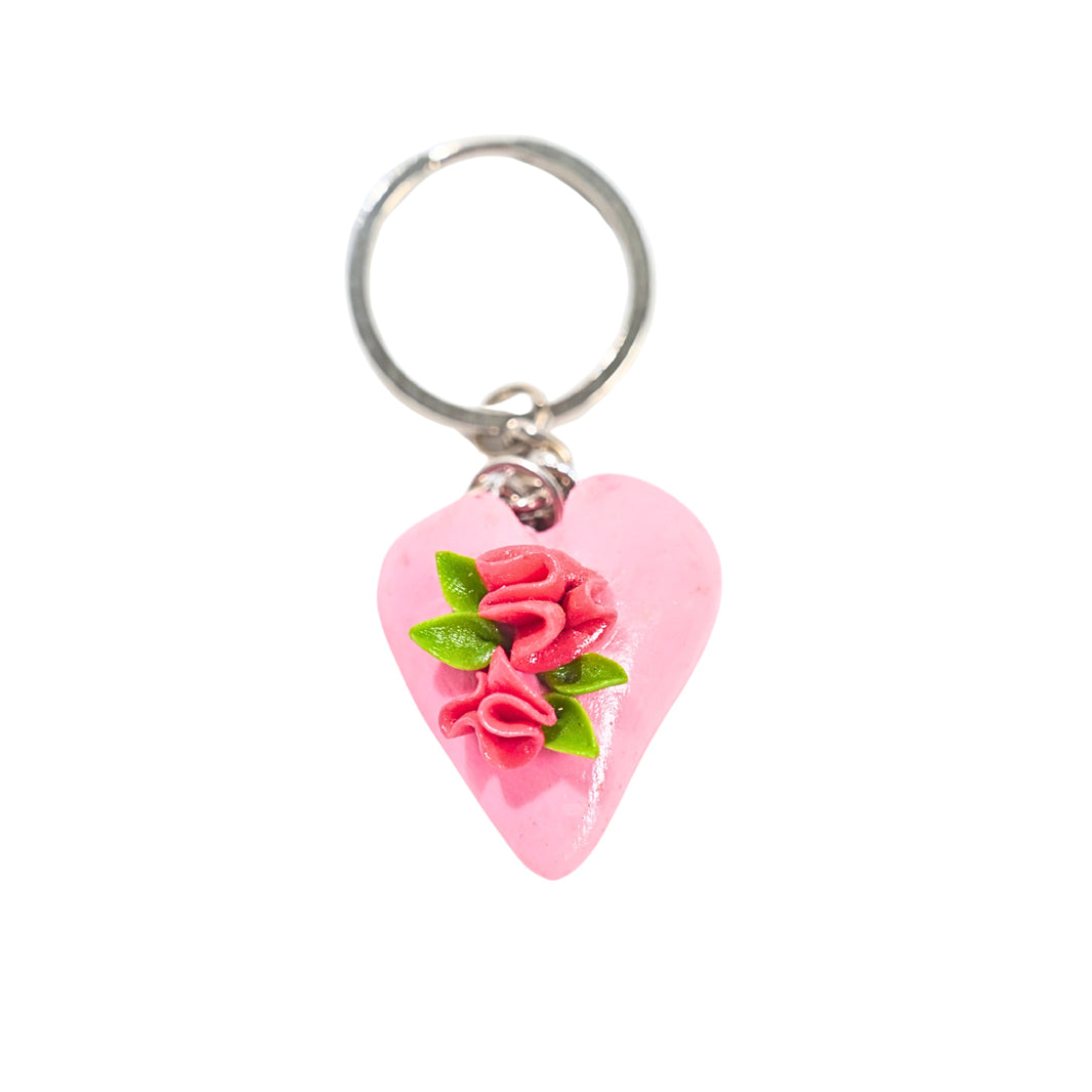 VIMRAD CREATION – Heart Keychain - Handcrafted utility piece, Durable and lightweight, Perfect for gifting - Pack of 1 pcs