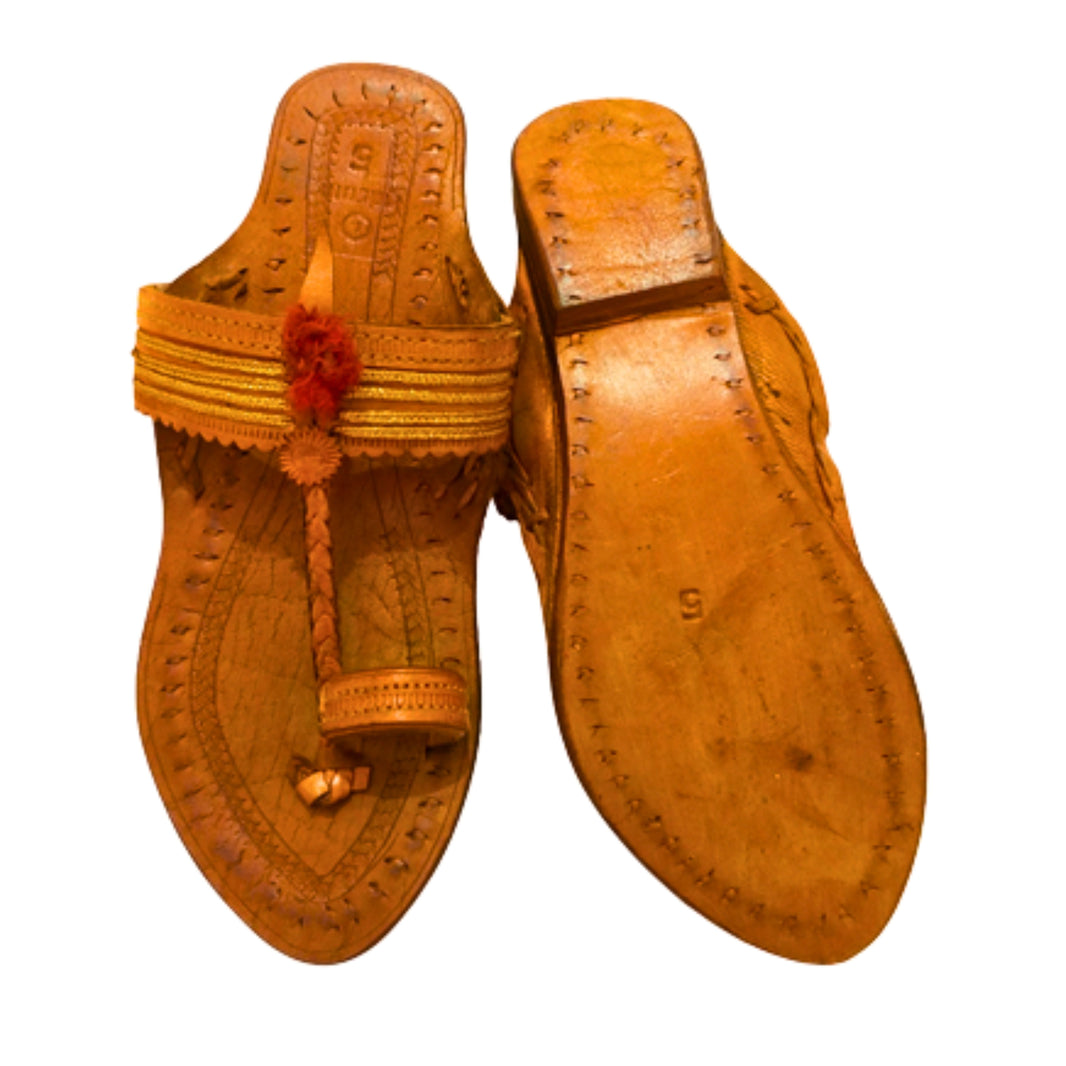 LIDCOM Athani Ladies Kolhapuri Chappal GI Tag Genuine Leather Handcrafted Tan Pack of 1
