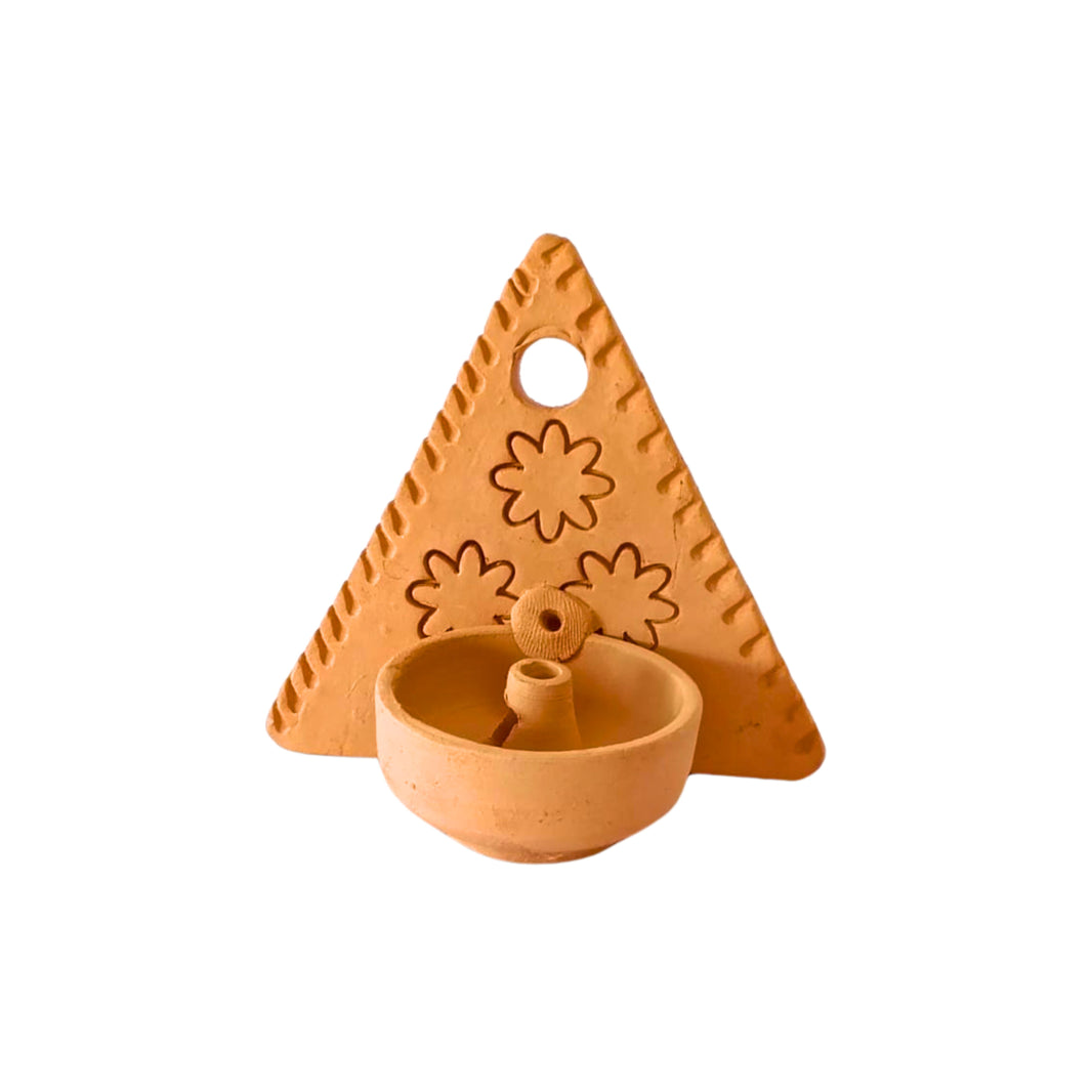 SADGURU ECO FRIENDLY Wall Hanging Diva, Made By Natural Soil, Local Craftsmanship, Pack Of 1
