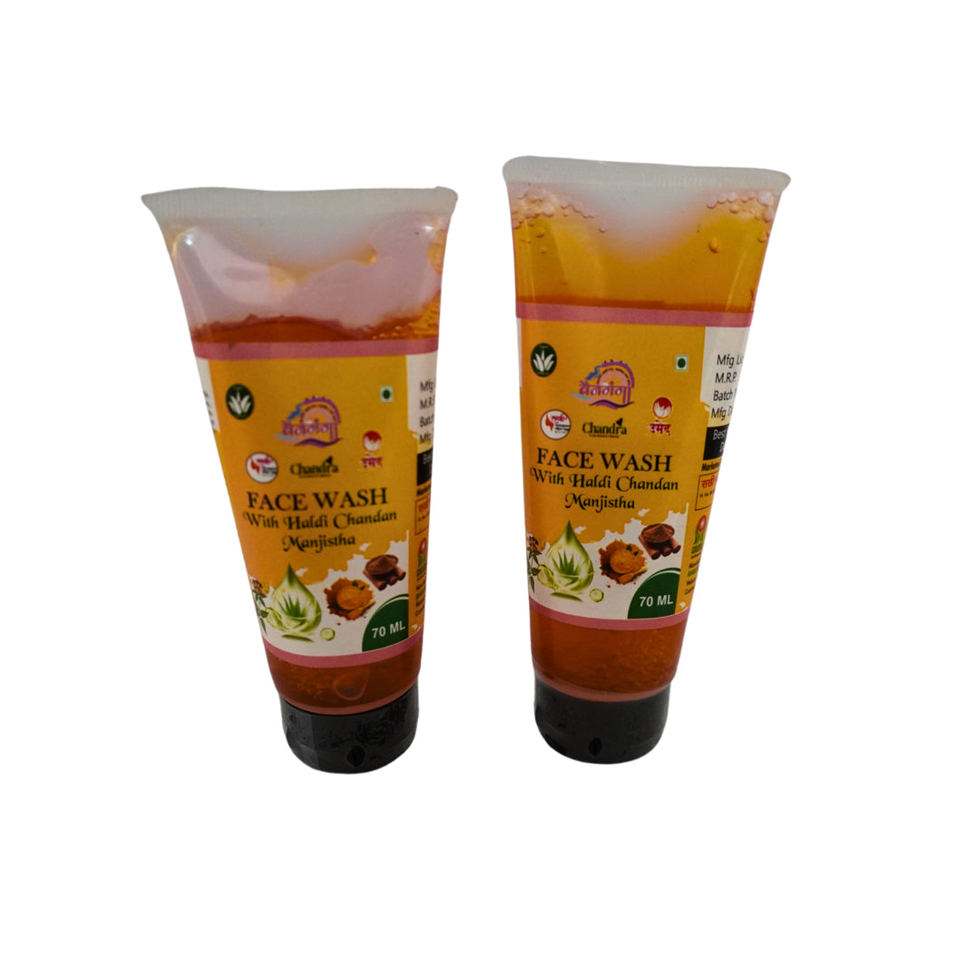 VAINGANGA , Sakhi SHG, Face Wash Haldichandan Manjishtha, Made By Natural Ingredients, No Artificial Chemical, Pack of 70 ml