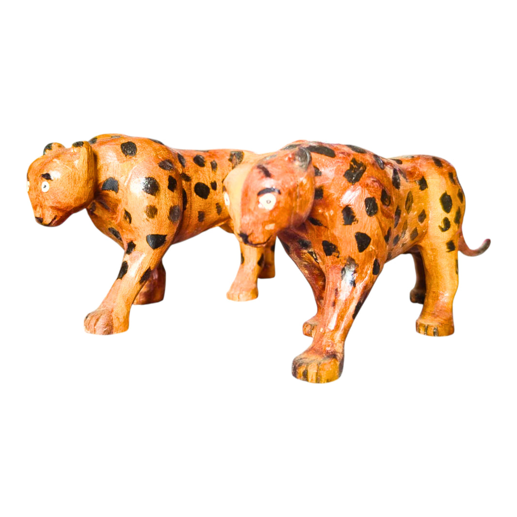 CHOUNDESWARI MAHILA SHG, KUNDAL ShowPiece Leopard Pair Wooden Craft (Chita Jodi) Handmade with care, Authentic taste, Preservative-free Pack of 1 Piece
