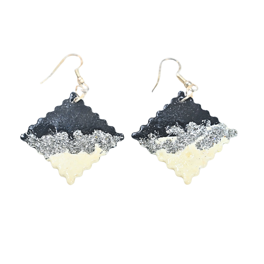 VIMRAD CREATION – fancy earrings - Handcrafted detailing, Lightweight and stylish, Perfect for daily wear - Pack of 1 seat
