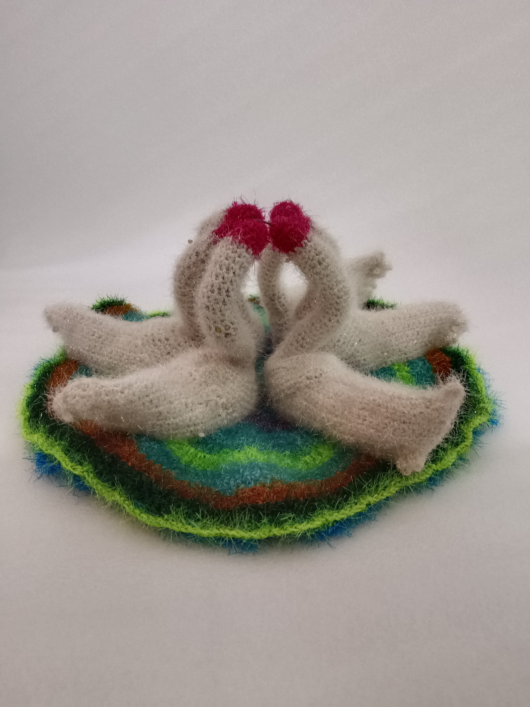 VAISHNAVI Woolen Duck Table Show Piece, Made By Vaishnavi SHG, Pack Of 1 Piece