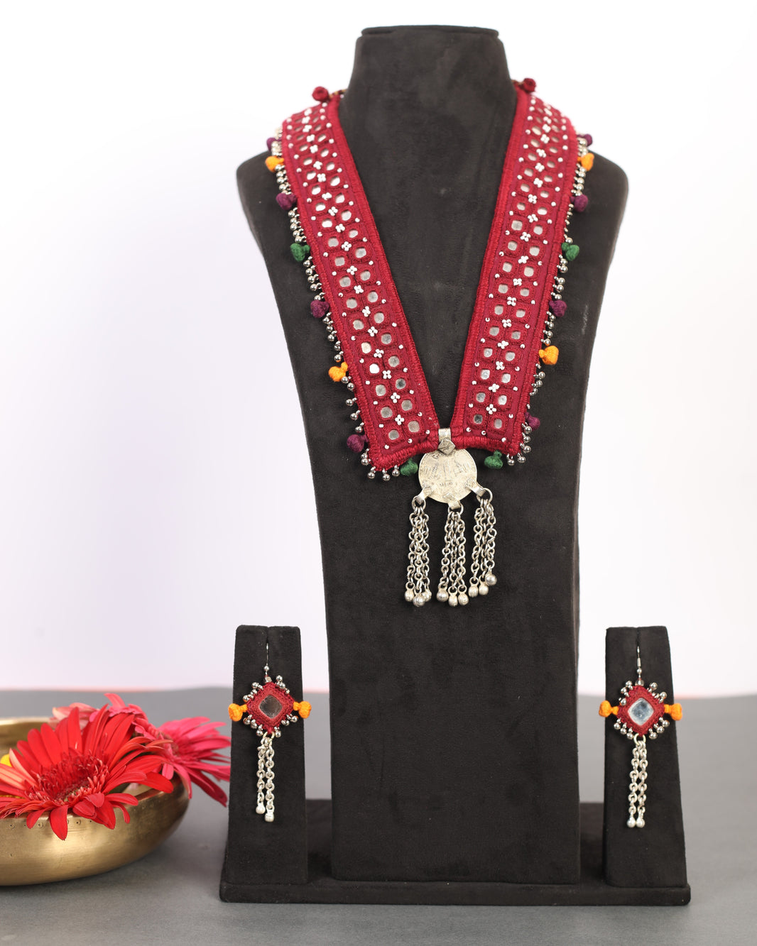 PENO Don Dharpatti with German Silver Coin Three Latkan Pack Of 1 Item Handcrafted Banjara Jewellery Dual Dharpatti German Silver Coin Three Latkan