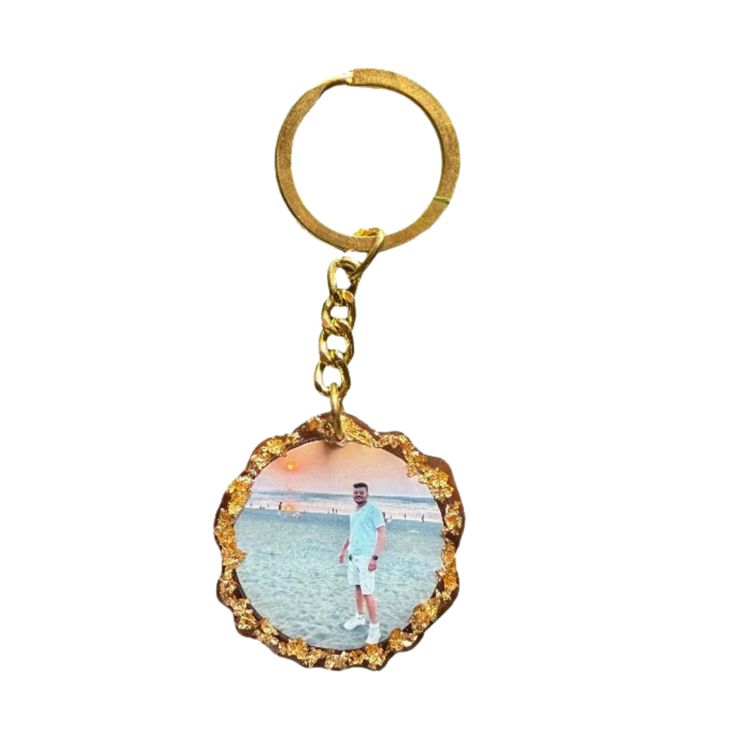 Harsha Craft Creation, Utkarsha SHG, Photo Resin Keychain, Handmade, Pack Of 1 Piece