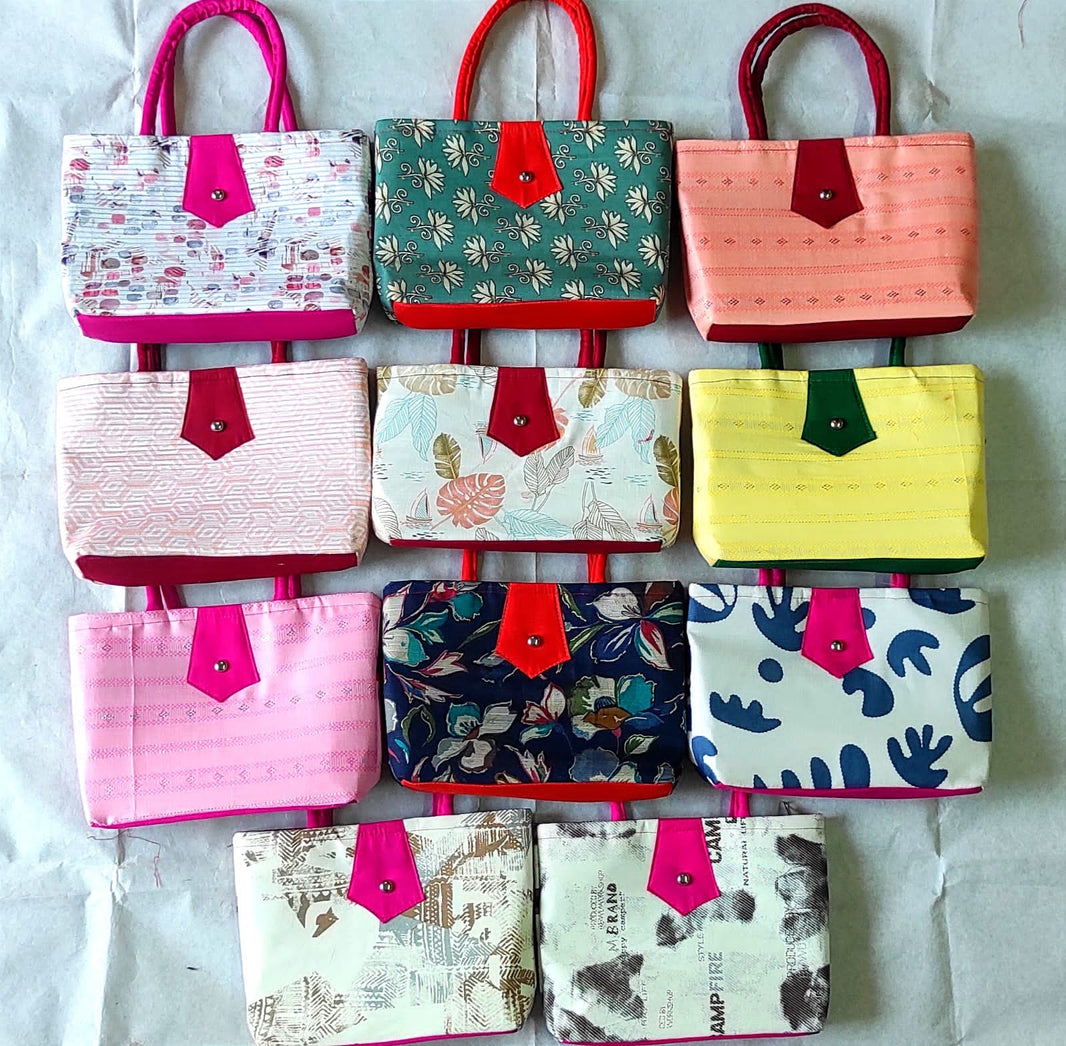 VEERBHADRA HANDMADE Handmade Kapdi Purse Pack Of 1 Item Handcrafted Fabric Wallet Traditional Ethnic Stylish Durable Everyday Utility Accessory Premium Quality
