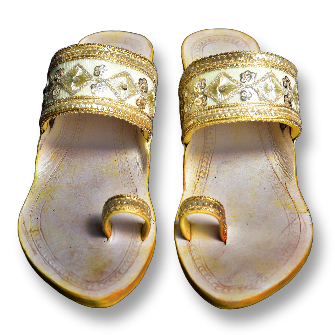 KOLHAPURI CHAPPAL, Kolhapuri Paithani Ladies Leather Footwear, Yellow White Colour Pack Of 1