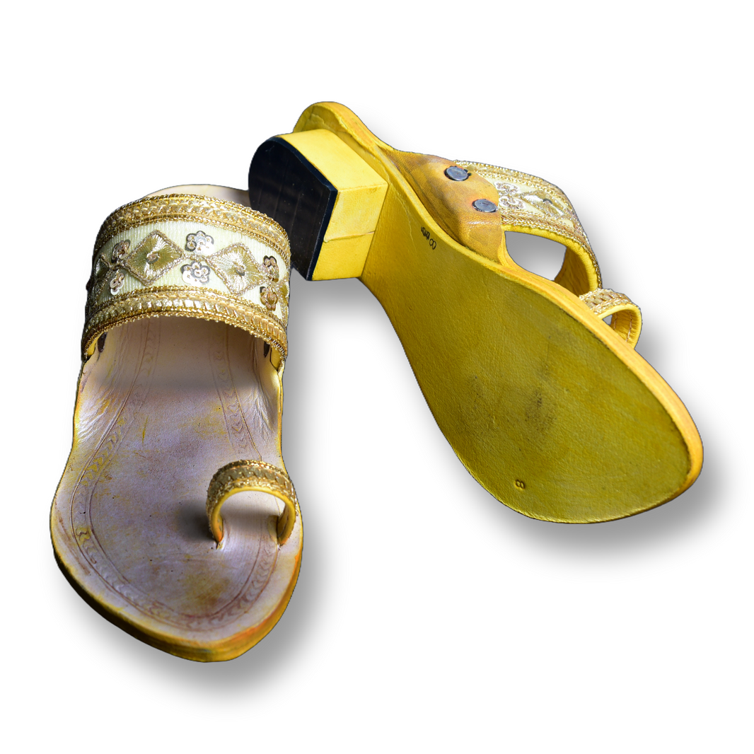 KOLHAPURI CHAPPAL, Kolhapuri Paithani Ladies Leather Footwear, Yellow White Colour Pack Of 1